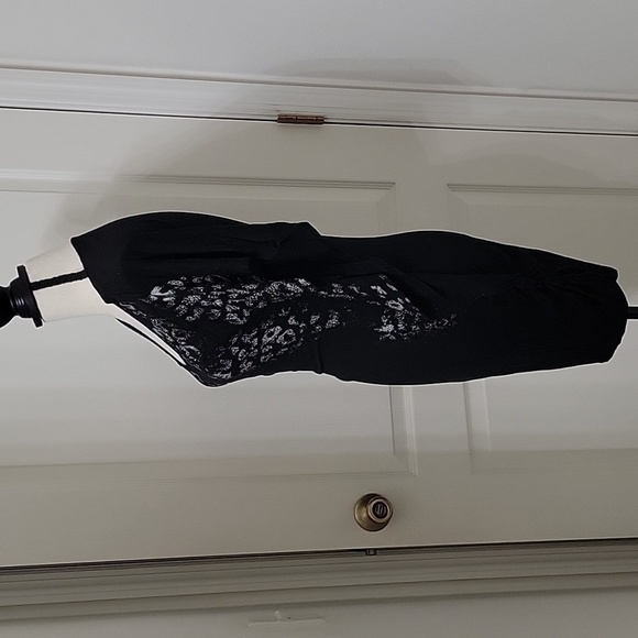 Guess Size M Black with Gray Animal Print Accent, Ruched Side Bodycon Dress - Picture 2 of 11